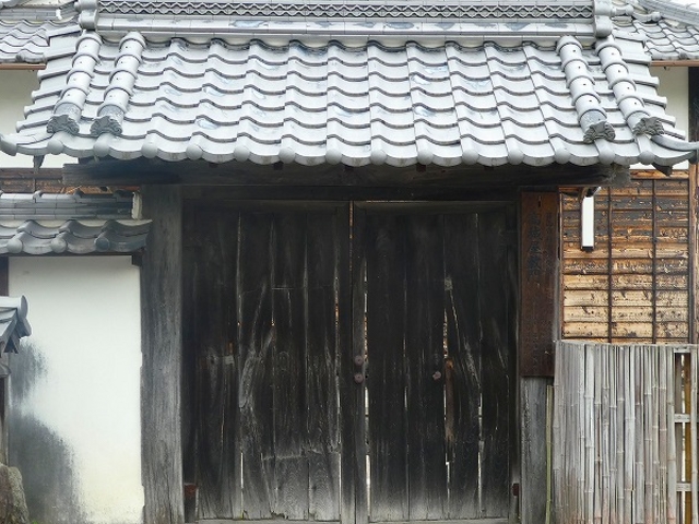 篠山市・河原町妻入商家群_河原町妻入商家群