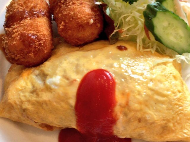 オムコロ_キッチン マカベ