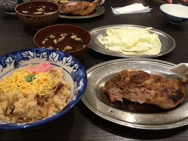 鶏飯と骨付き鶏_一鶴 中府店