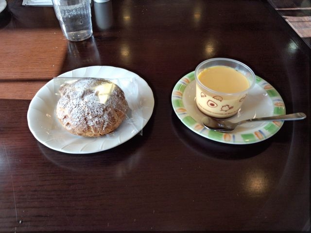 シュークリームとプリン_なとりさんちのたまごや工房