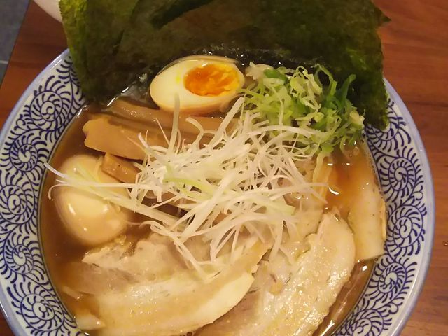 中華そば全部のせ。_つけ麺 ラーメン ヤゴト55