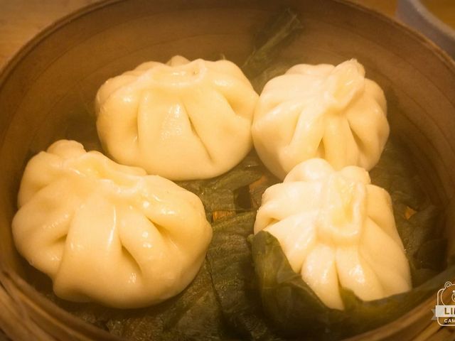 蒸し餃子_丸満餃子・本店