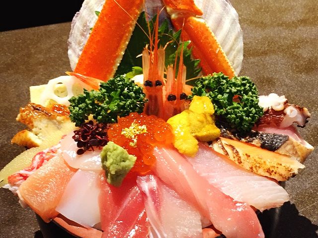 キラキラ☆_山さん寿司本店