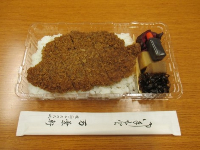 とんかつ弁当_万葉軒