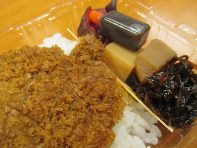とんかつ弁当_万葉軒