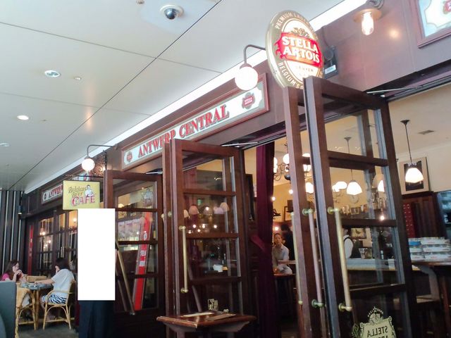 雰囲気ある店内_Antwerp Central アントワープ セントラル 丸の内店