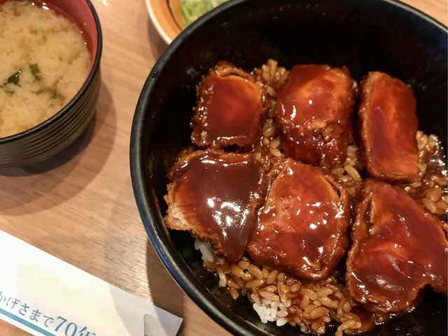 くせになる味_矢場とん 三越ラシック店