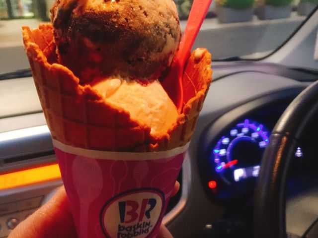ワッフルコーン_サーティワンアイスクリーム西部プラザ店(31 Baskin-Robbins)