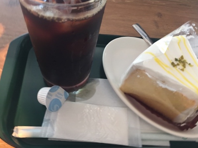 ケーキセットです。_プロント カフェ&バー 池袋西口公園店