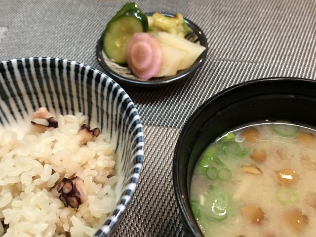 蛸めし、みそ汁、香の物_串徳