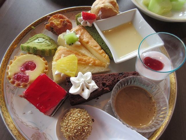 スイーツ_城山観光ホテル ガーデンレストランholt