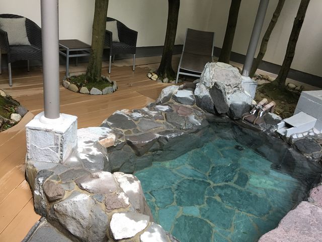 露天風呂で吹き抜けになっているので気持ちが良くとても綺麗♪_萬象閣敷島