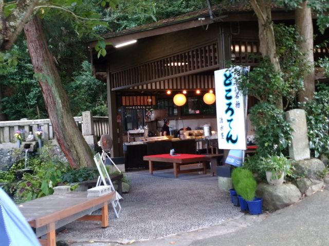 涼しいオープンなお店_清水屋