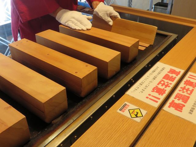 八ッ橋の手焼体験_井筒八ツ橋本舗・京極一番街