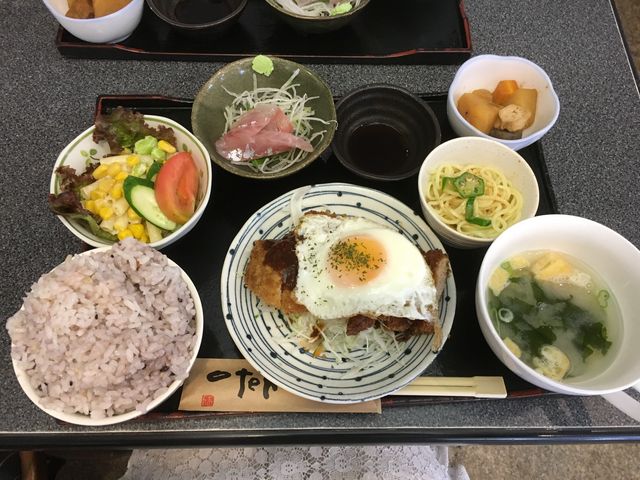 どれもこれも美味しく、ご飯は大盛りにしてくださいました_アンの家
