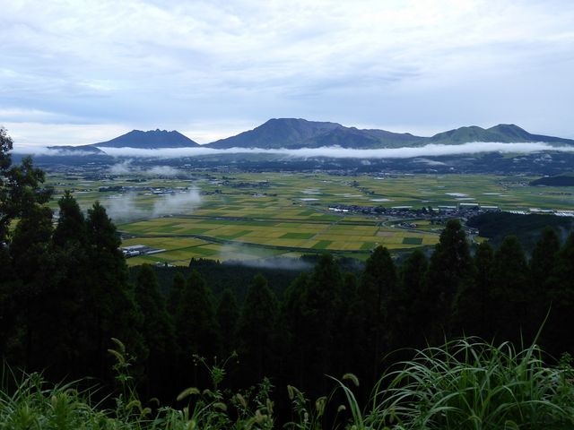 雲は次々に湧いてきます_雲海