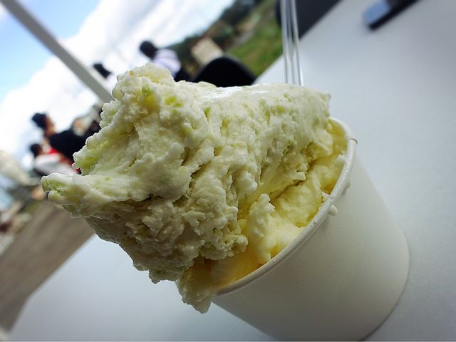 これでダブルサイズ!このボリュームが凄い!どの味も美味しいですよ!持ち帰りアイスも美味しいです!_牧場カフェ「ダイゴ」