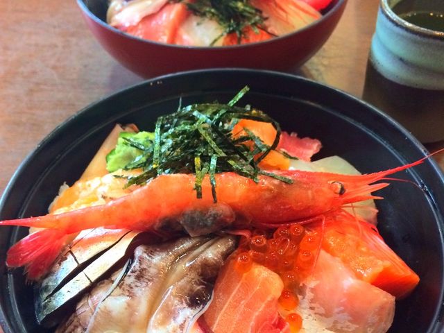 海鮮ちらし丼850円_一力