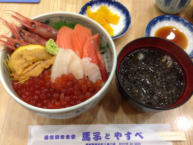 馬子とやすべ_朝市食堂・馬子とやすべ