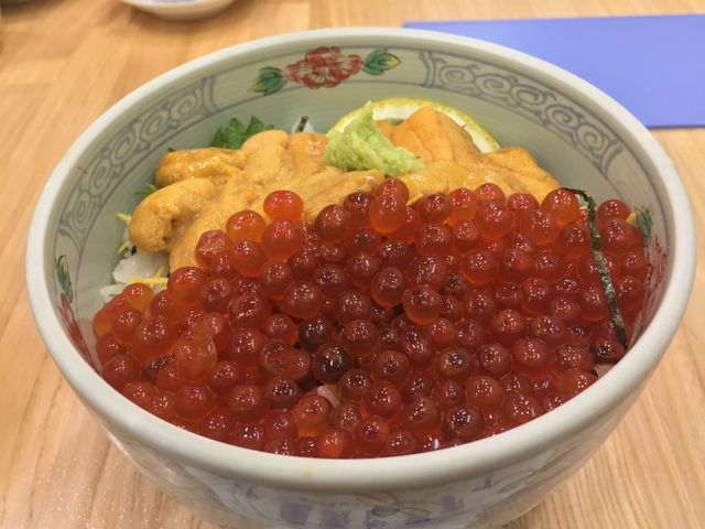 馬子とやすべ_朝市食堂・馬子とやすべ