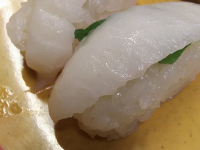 ネタ_スシロー 伊勢御薗店