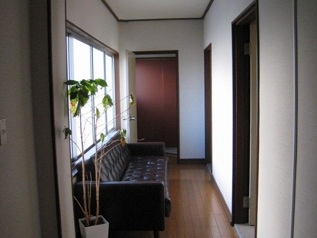 旅館内の廊下。きれいに整備されています_橋本珈琲
