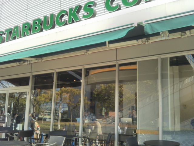スターバックス・コーヒー カルフール幕張店_スターバックス・コーヒー カルフール幕張店