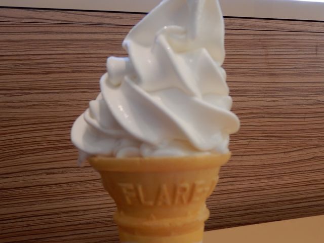 ソフトツイスト¥100_マクドナルド(McDonald’s) 五泉店