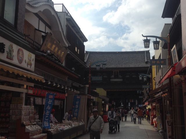 トントンと飴を切る音がこだましてます_松屋総本店