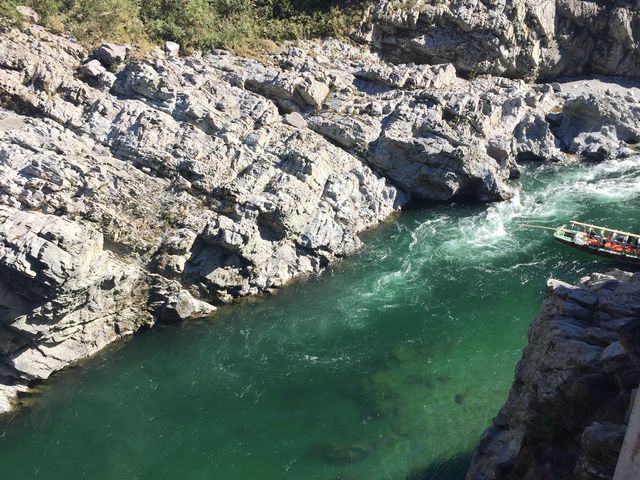 綺麗な川_レストラン 大歩危峡まんなか