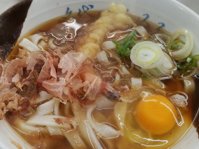 ワンコインきしめん_名代きしめん 住よし JR名古屋駅3−4番ホーム店