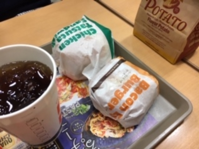 食べ物_ファーストキッチン 箕面 マーケットパーク ヴィソラ(First Kitchen)