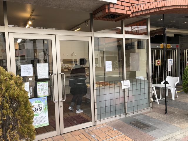 オシャレ感がないのも、むしろ良い感じです_ベーカリー柳月堂
