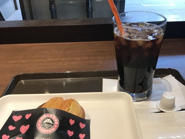 ホワイトチョコクロワッサン_サンマルクカフェホテルザ・ビー池袋店(CHOCO CRO SAINTMARC CAFE)