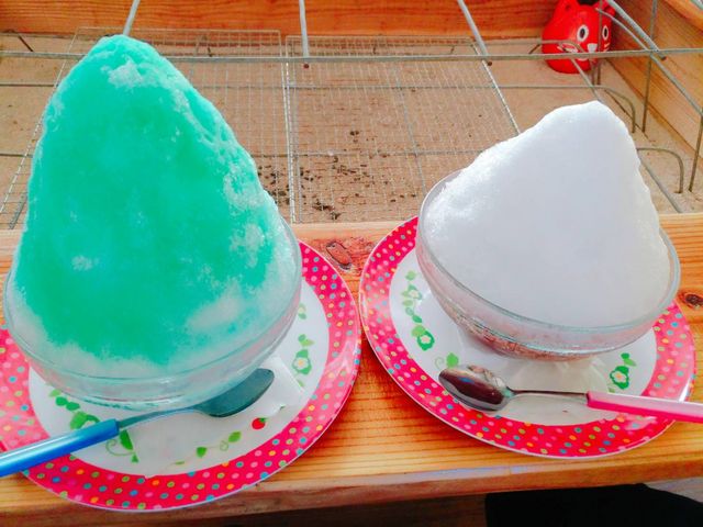 左:エメラルドパイン
右:ぜんざい_パーラー ぱいぬ島