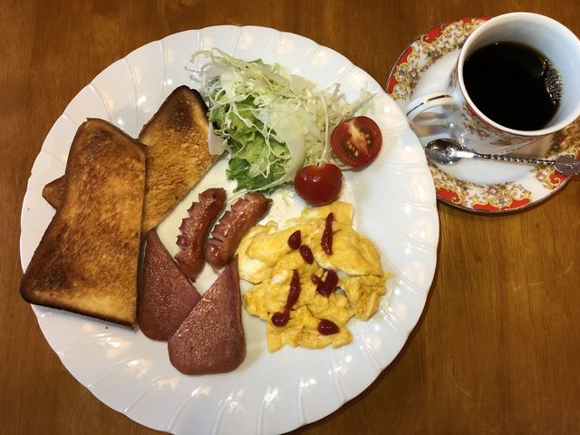 ワンコインモーニング洋定食_あーちゃんの味・グリュック