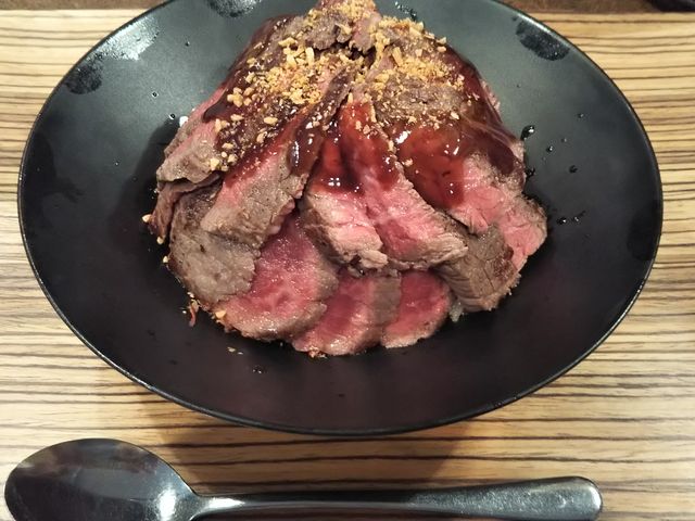 国産牛ステーキ丼専門店 佰食屋