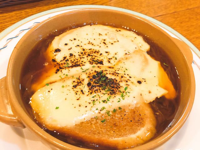 オニオングラタンスープ_西洋料理どんぐり