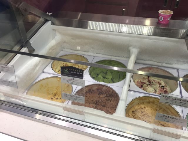 種類も豊富で迷います_サーティワンアイスクリームmozoワンダーシティ店(31 Baskin-Robbins)