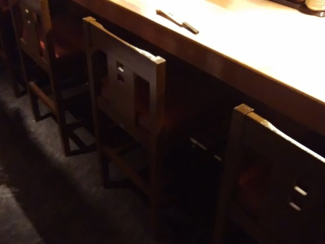 カウンター席_本家 くず葉