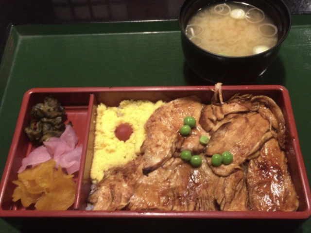 とりめし_登利平 本店