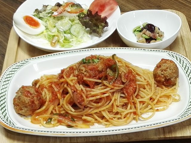 手ごねミートボールのナポリタン_kimama cafe