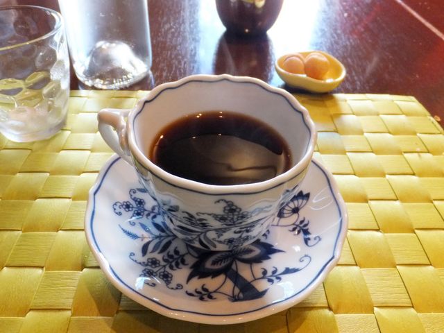 アフターコーヒー:カップセットがおしゃれ。_YAMAKAWA