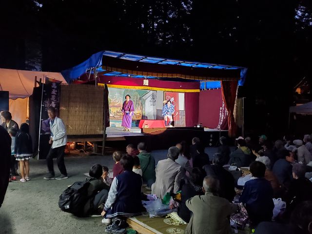 境内での高玉芝居公演_瑞龍院