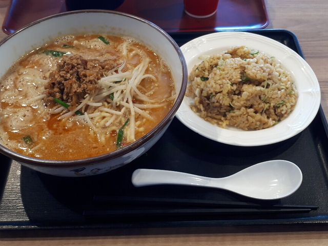 辛味噌ラーメンのCセット_横濱家 相模原店