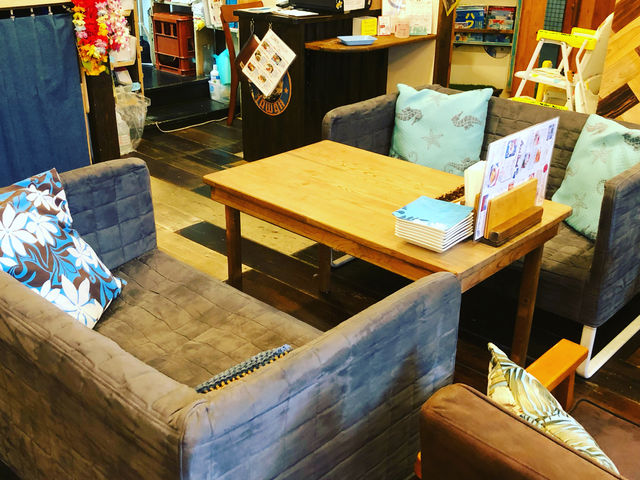4名様掛けソファ席です!お子様連れに人気です!_GOOD LIFE SURF DINER グッド ライフ サーフ ダイナー