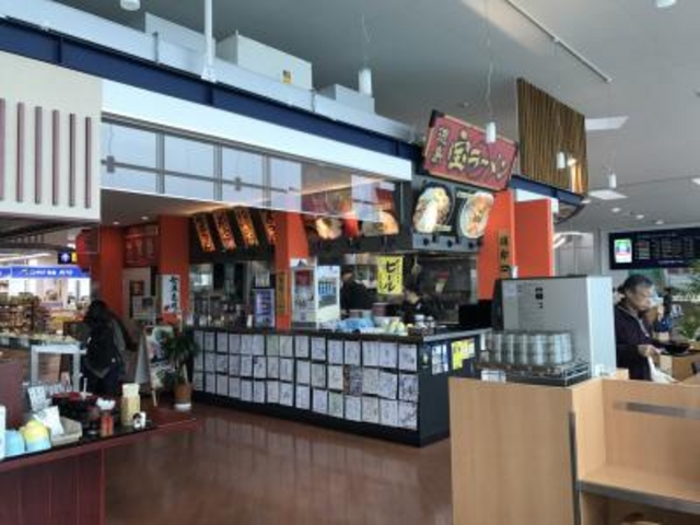 空港内_徳島宝ラーメン 徳島空港店