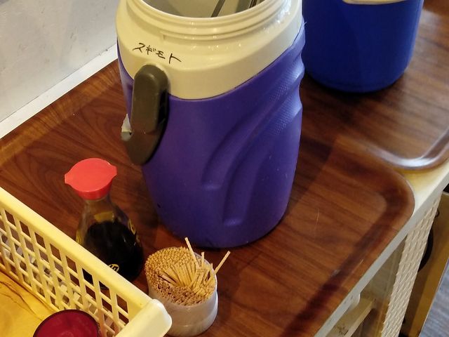 お茶・水 セルフ_くわ屋食堂