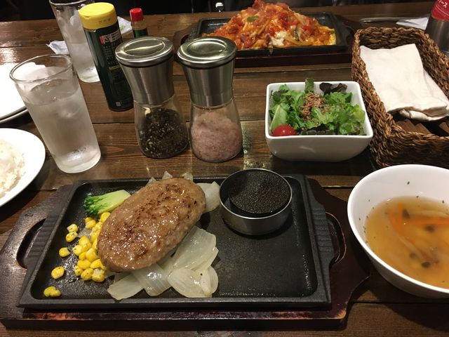 奥のナポリタンが、最高に美味です_石倉家