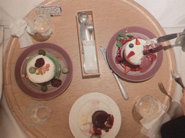 苺のシフォンケーキ、フォンダンショコラ、抹茶のシフォンケーキ( 時計回り)_chano-ma 岡山
